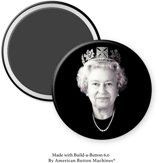 Queen Elizabeth II With Crown Magnet - Magnets and Memories